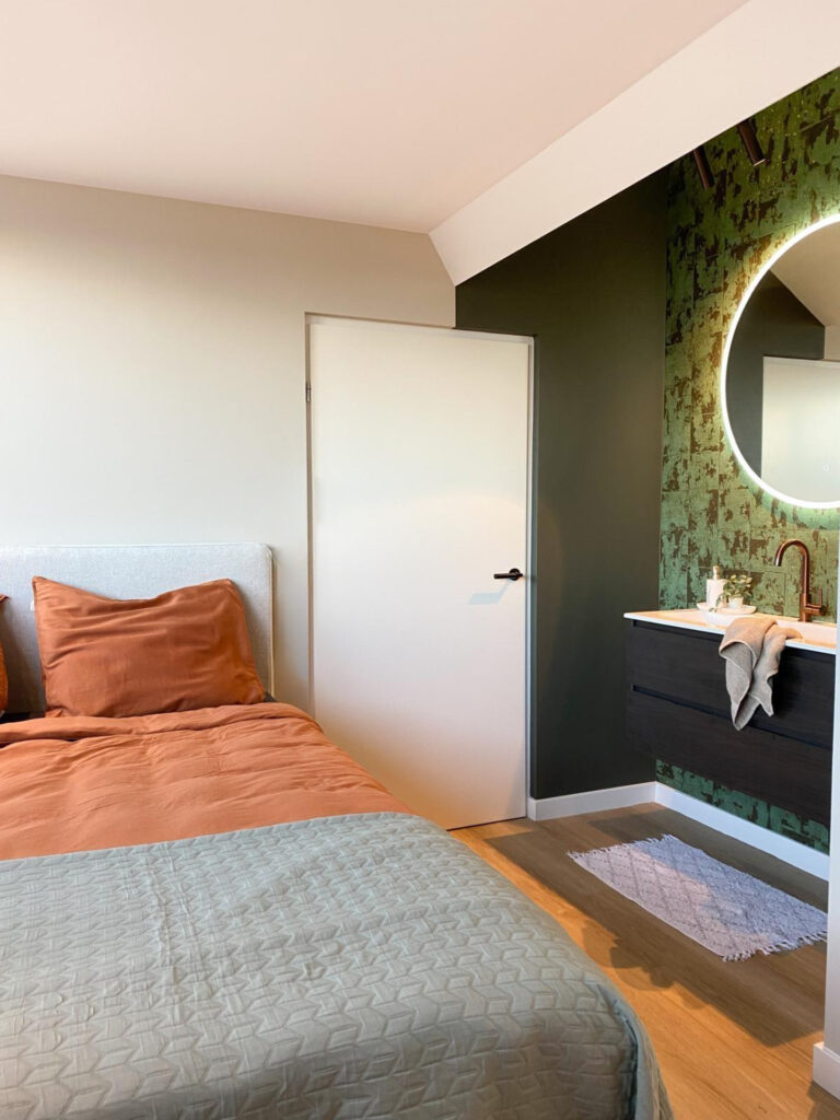 Badkamer ensuite in villa in Almere