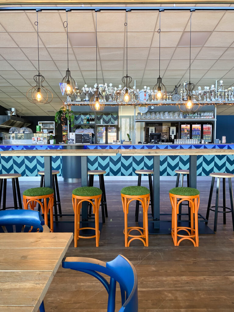 Bar in de voetbalkantine van Buitenboys te Almere